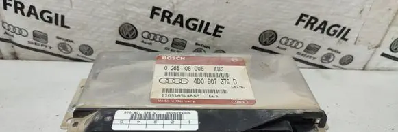 Audi A6 S6 C4 4A Engine control unit/module 4D0907379D 0265108005