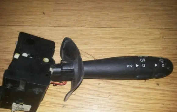 Renault Megane I Indicator stalk 7700428228