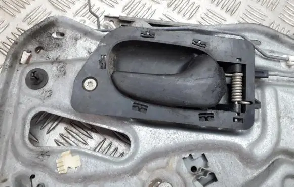 Renault Laguna I Rear door interior handle