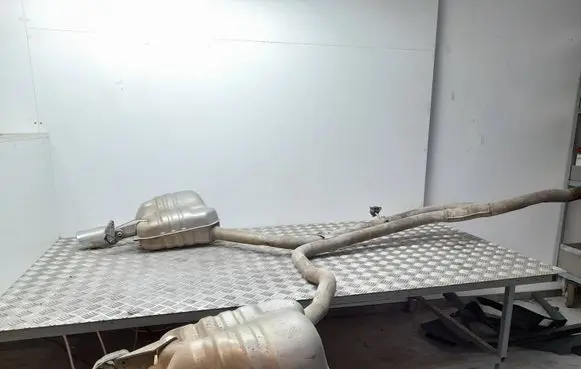 Muffler/silencer