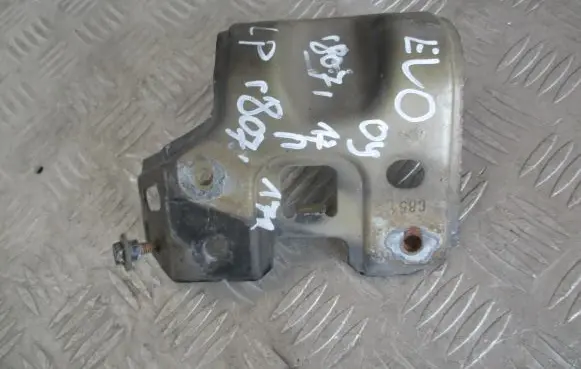Fiat Grande Punto Fender mounting bracket