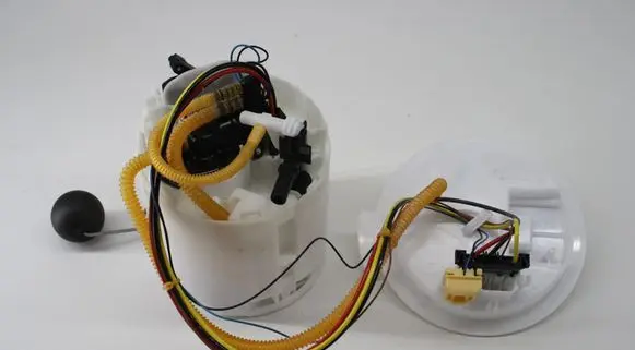 BMW X4 G02 In-tank fuel pump 9468611