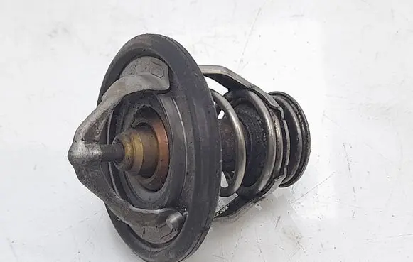 Toyota Avensis T250 Thermostat 