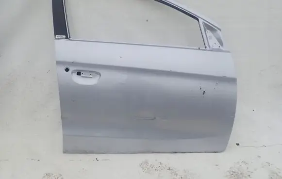 Mitsubishi Space Star Front door
