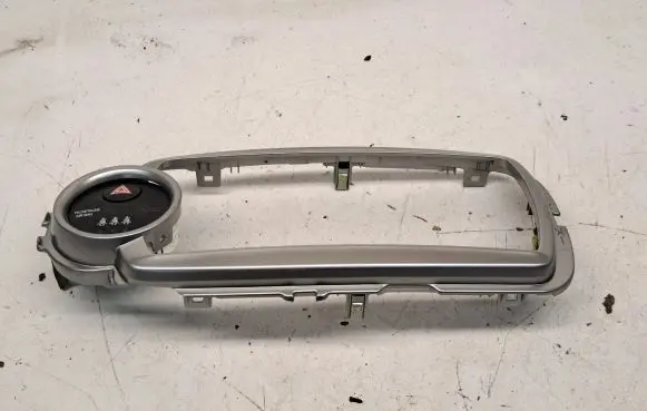 Toyota Yaris Panel trim 864510D010