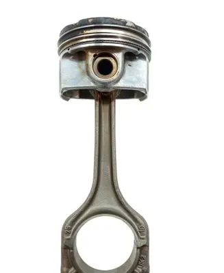 Volkswagen Caddy Piston with connecting rod 7490A