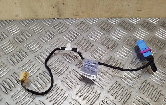 Audi A5 Sportback 8TA Front door wiring loom 8K0971036A