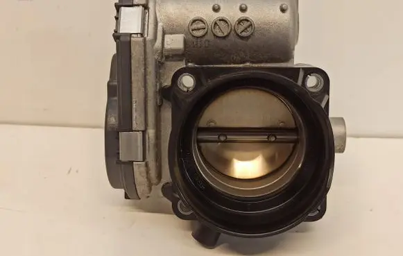 Mercedes-Benz C W205 Throttle body valve A2701410025