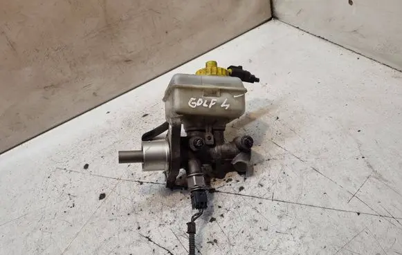 Volkswagen Golf IV Master brake cylinder 1J1611301B