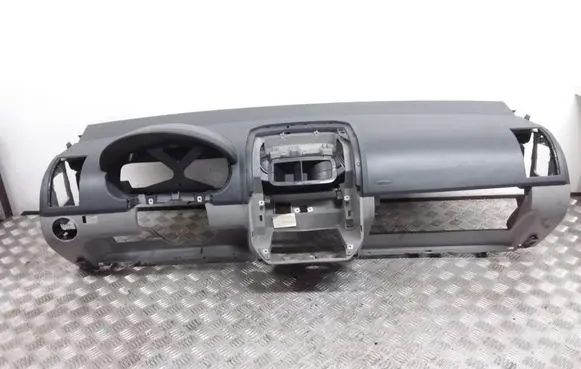 Volkswagen Polo IV 9N3 Dashboard 6Q1857003