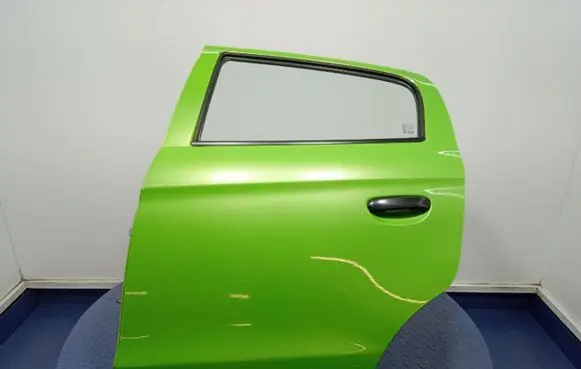 Mitsubishi Space Star Rear door