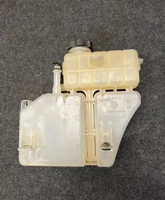 Chevrolet Camaro Coolant expansion tank/reservoir 22948113
