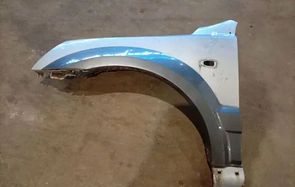 KIA Sorento Fender 