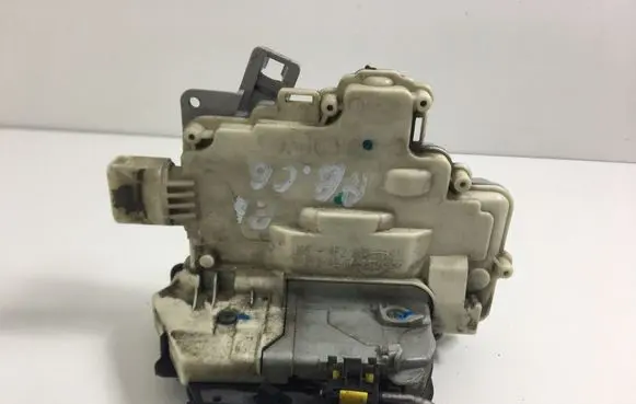 Audi A6 S6 C6 4F Front door lock 4F2838015