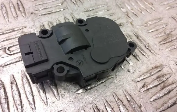 BMW 2 F22 F23 Air flap motor/actuator EGP0006 T52579A 08122017