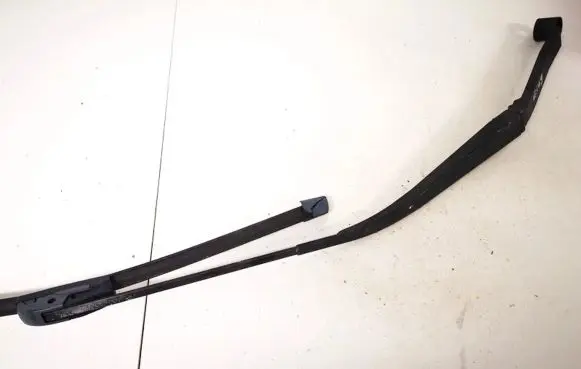 Mazda 6 Front wiper blade arm