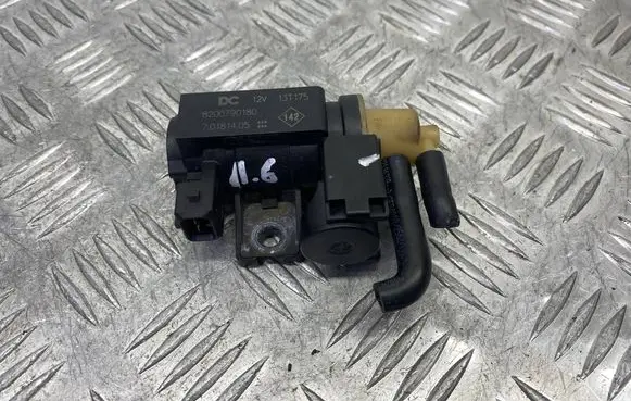 Renault Scenic III - Grand scenic III Turbo solenoid valve 8200790180 13T175 70181405