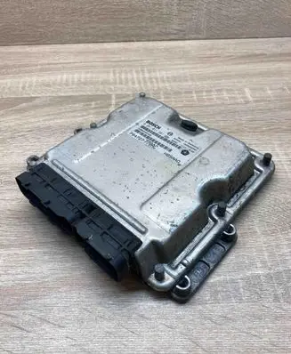 Chrysler Grand Voyager IV Engine control unit/module ECU P04727770AC 0281011281 HB5AA0