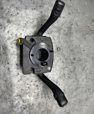 Skoda Fabia Mk2 (5J) Wiper turn signal indicator stalk/switch CZK0301202022 4B0953503G