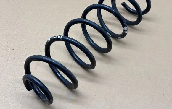 Renault Megane III Rear coil spring