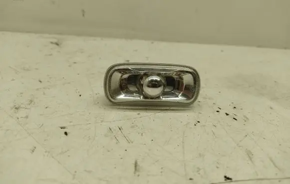 Audi A6 S6 C5 4B Front fender indicator light 8E0949127