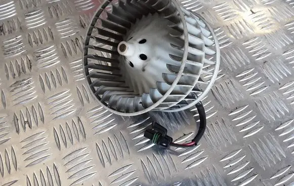 Renault Espace III Heater fan/blower 0130063506