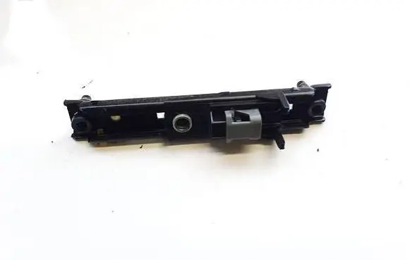 Opel Insignia A Seat belt adjustment rail 13577246