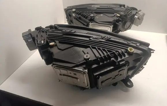 Mercedes-Benz GLC C254 Headlights/headlamps set A2549063102