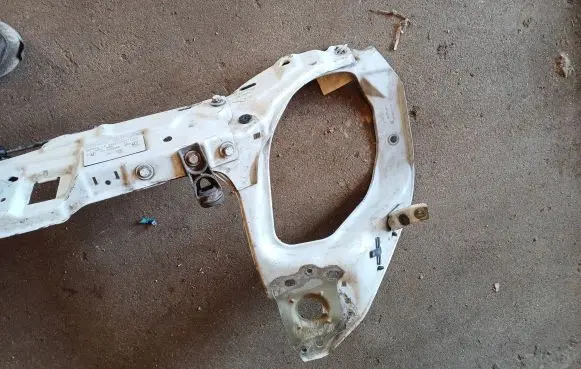 Opel Meriva A Top upper radiator support slam panel 93301922 MK6082M 93301923