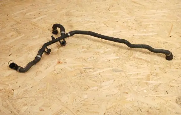 BMW 7 F01 F02 F03 F04 Engine coolant pipe/hose 7575431 15476810