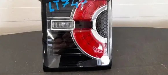 Land Rover Discovery Sport Tailgate rear/tail lights