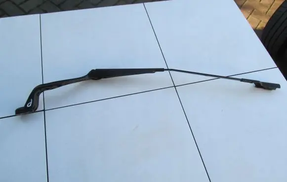 Ford S-MAX Front arch trim 
