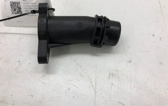 BMW 5 F10 F11 Engine coolant pipe/hose 8511205 11118511205