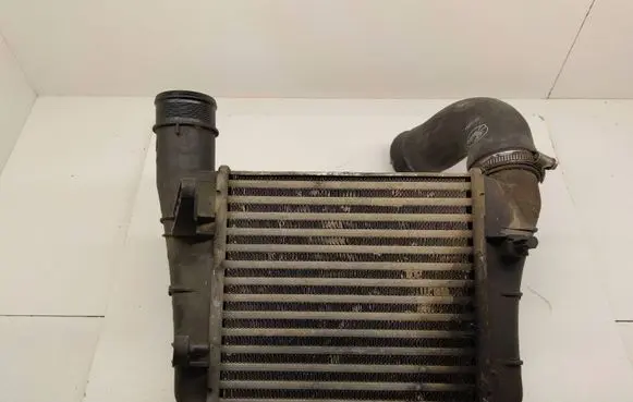 Audi A4 S4 B7 8E 8H Intercooler radiator 8E0145805S
