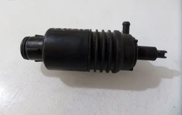 Audi A4 S4 B5 8D Windscreen/windshield washer pump 4A0955651 06B133551K