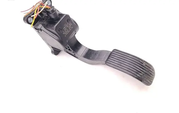 Mercedes-Benz Sprinter W906 Accelerator throttle pedal A9063000404 0280755023