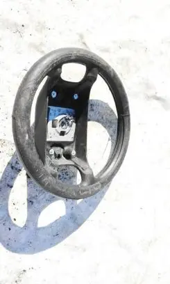 Audi A4 S4 B5 8D Steering wheel 4A0419091AR