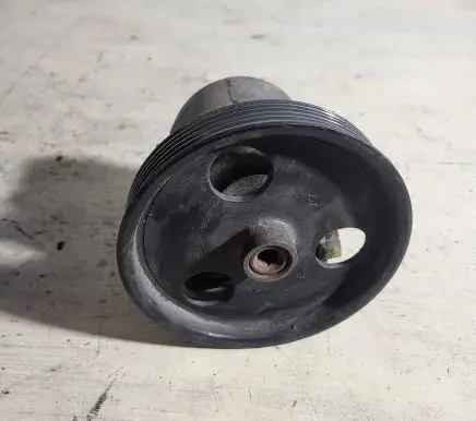 Renault Scenic I Power steering pump 8200113599 26090956 8200112269