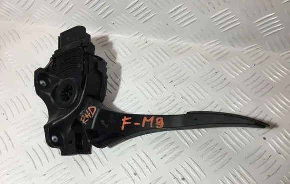 Ford Mondeo MK IV Accelerator throttle pedal 6G92-9F836-SC
