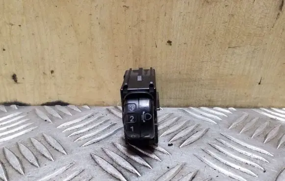 Toyota Yaris Headlight level height control switch