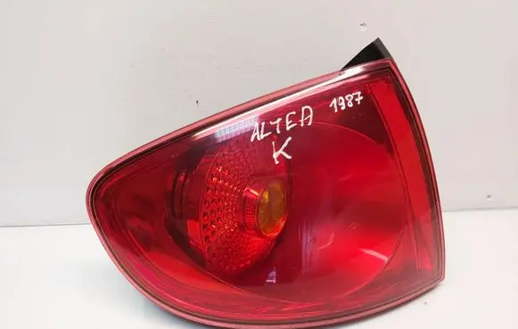 Seat Altea Rear/tail lights 5P0945095 5P0945111