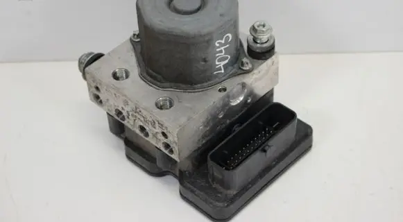 Mercedes-Benz B W246 W242 ABS Pump A2424310812