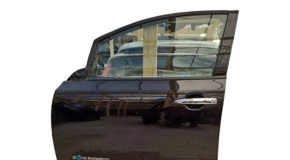 Nissan Leaf II (ZE1) Front door