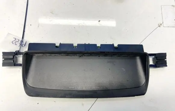 Rover 620 Third/center stoplight e32024
