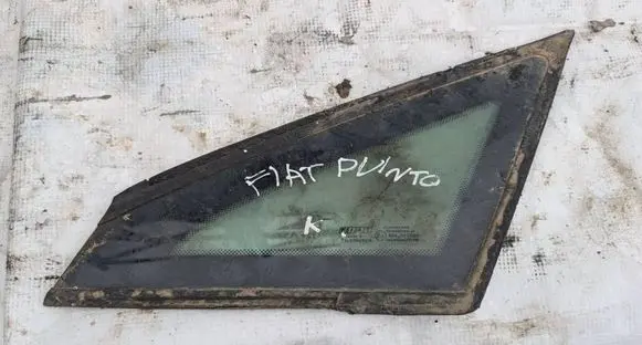 Fiat Punto (188) Front triangle window/glass AS2