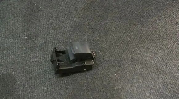 Lexus CT 200H Electric window control switch 1570D47