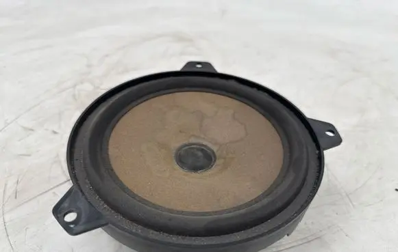 BMW 3 E46 Parcel shelf speaker 65138368233