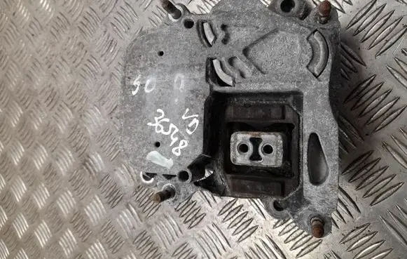Audi Q7 4M Engine mount bracket 4M0399153N