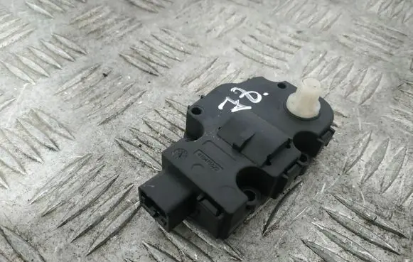BMW 7 F01 F02 F03 F04 Intake manifold valve actuator/motor EFB430 14012011