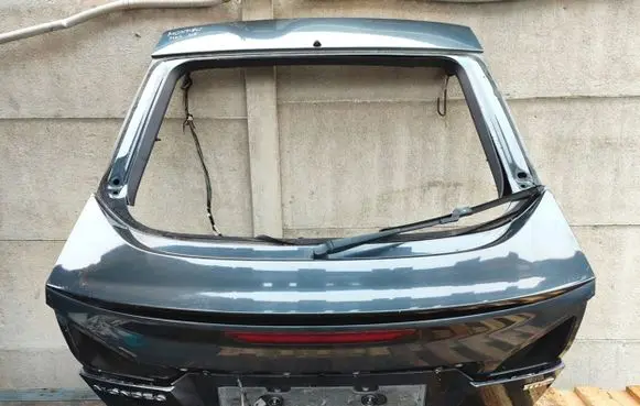 Ford Mondeo MK IV Tailgate/trunk/boot lid